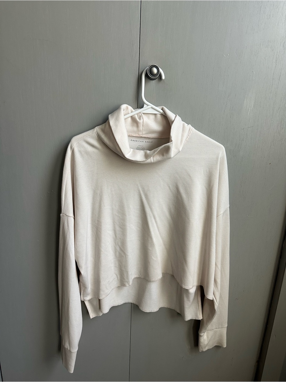 American Eagle Outfitters Cream Cropped Turtleneck Sweater